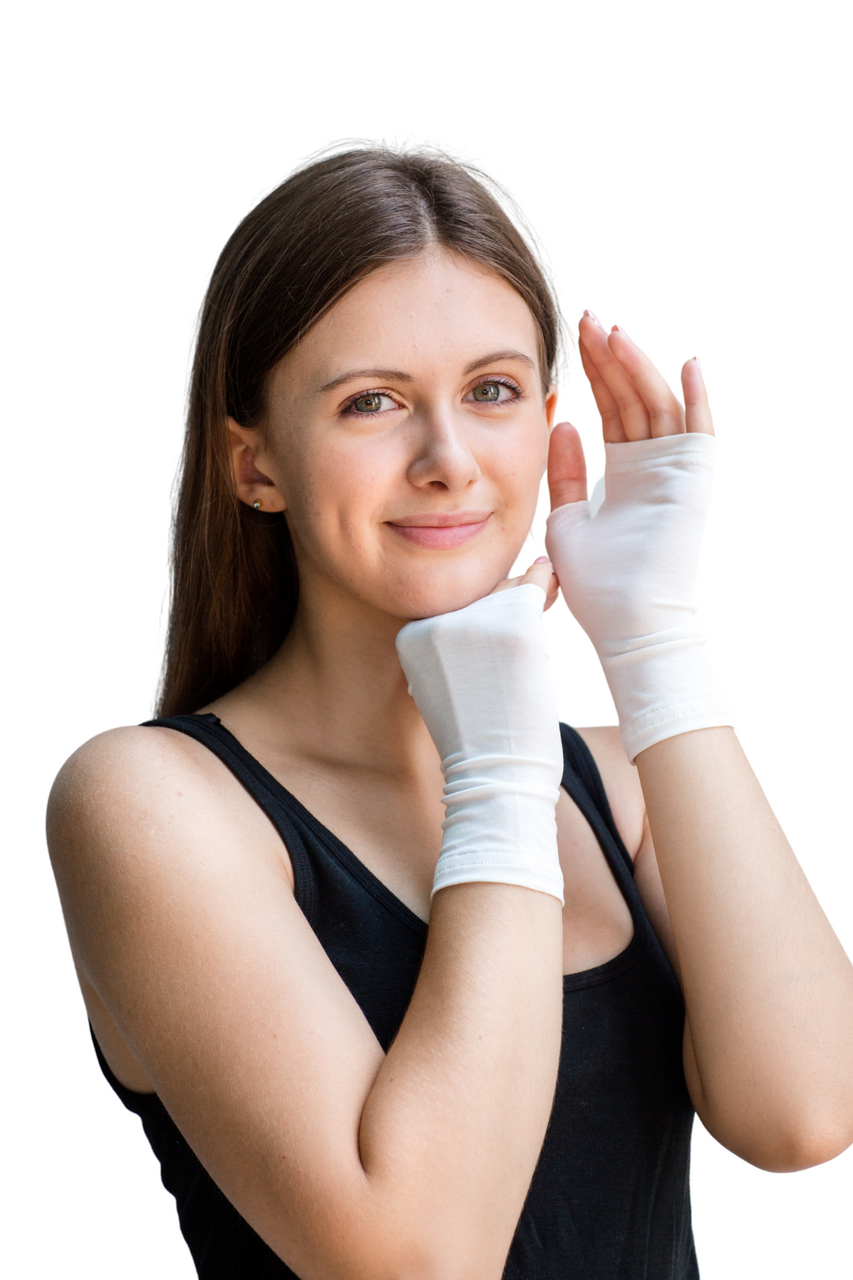 Remedywear™ Zinc Oxide Adult Fingerless Gloves